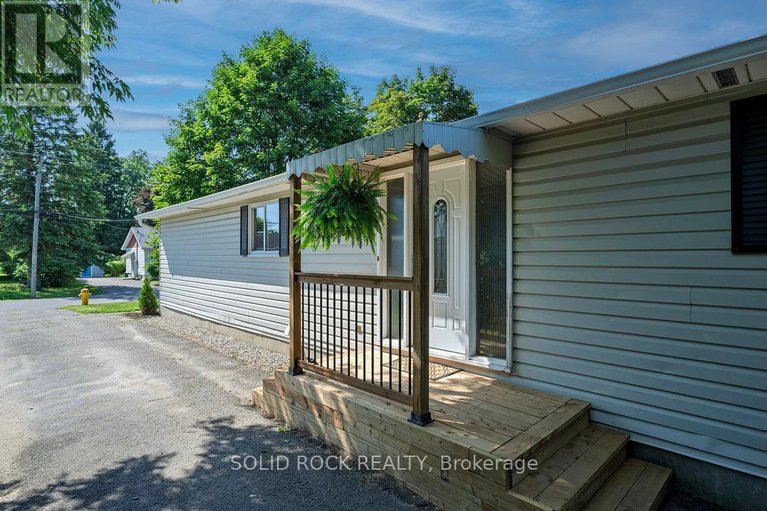 28567074/207-george-street-e/kemptville/north-grenville/ontario/K0G1J0_5