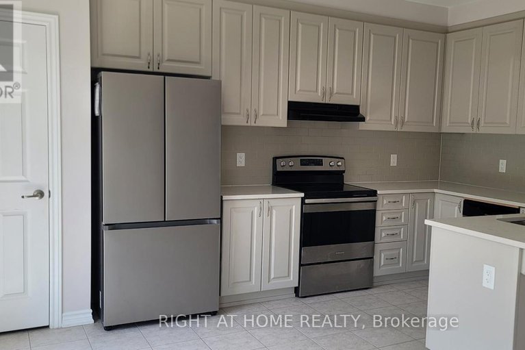 28714089/713-perseus-avenue/half-moon-bay/ottawa/ontario/K2J3V5_22