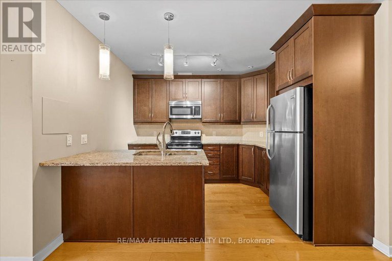 28615040/606-310-centrum-boulevard/bilberry-creekqueenswood-heights/ottawa/ontario/K1E0A3_6