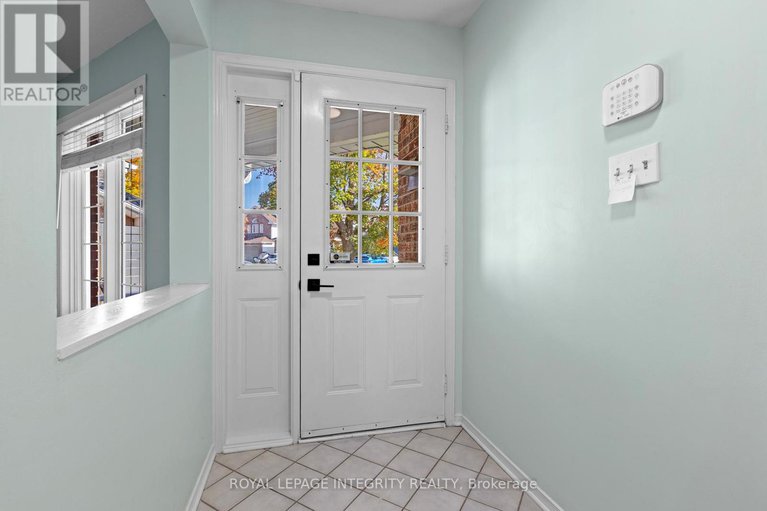 29051737/11-royal-field-crescent/longfields/ottawa/ontario/K2J4G1_13