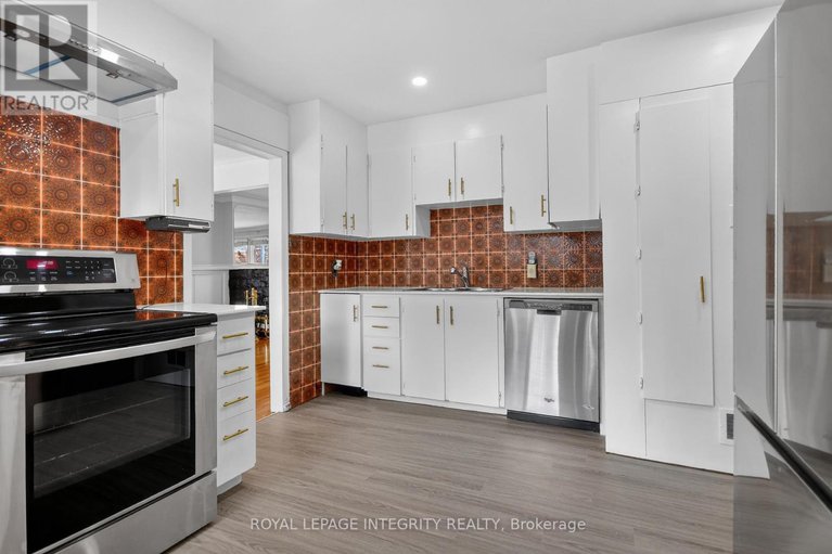 29192840/230-smyth-road/alta-vistafaircrest-heights/ottawa/ontario/K1H5A2_14