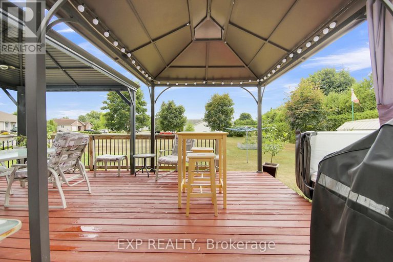 28766879/6454-waterbury-lane/north-gower/ottawa/ontario/K0A2T0_37