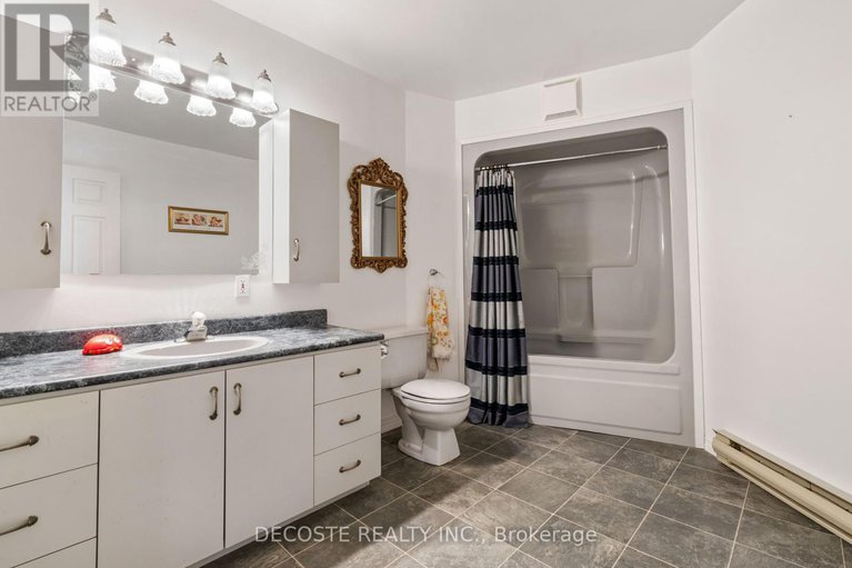 28437617/20351-pineview-crescent/south-glengarry-lancaster-twp/south-glengarry/ontario/K0C1A0_24