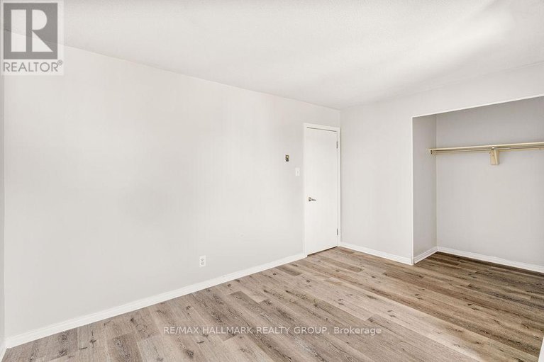 28556147/4-1-timberview-way/westcliffe-estates/ottawa/ontario/K2H9M7_40