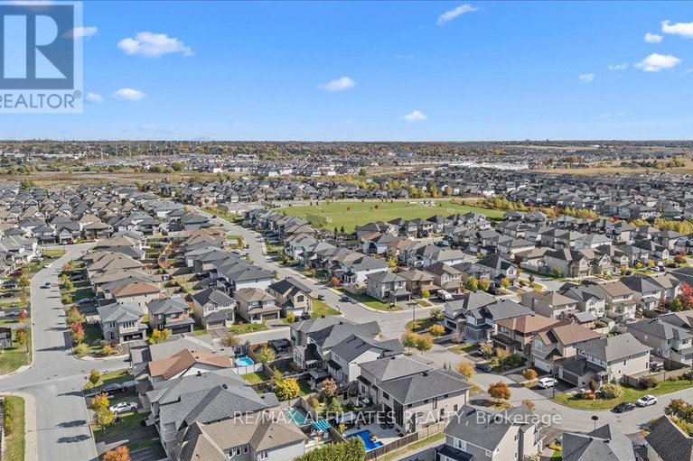 29011436/308-equine-way/emerald-meadowstrailwest/ottawa/ontario/K2V0A7_45