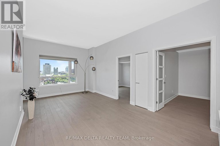 29431366/1202-200-besserer-street/sandy-hill/ottawa/ontario/K1N0A7_14