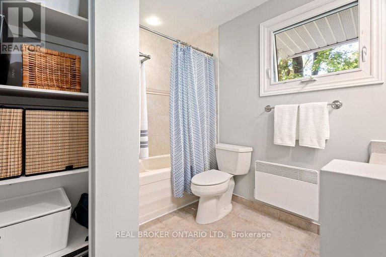 28929397/3-20-kempster-avenue/britannia/ottawa/ontario/K2B8B2_23