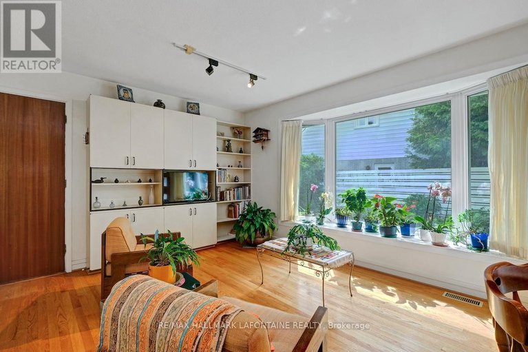 28797062/844-edgeworth-avenue/whitehaven/ottawa/ontario/K2B5L6_19