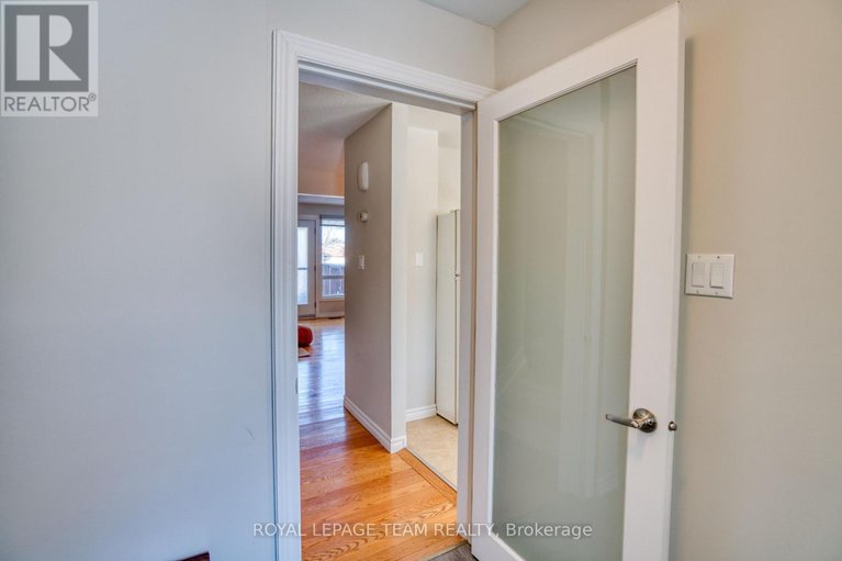 29497051/171-mcclintock-way/katimavik/ottawa/ontario/K2L2A5_3