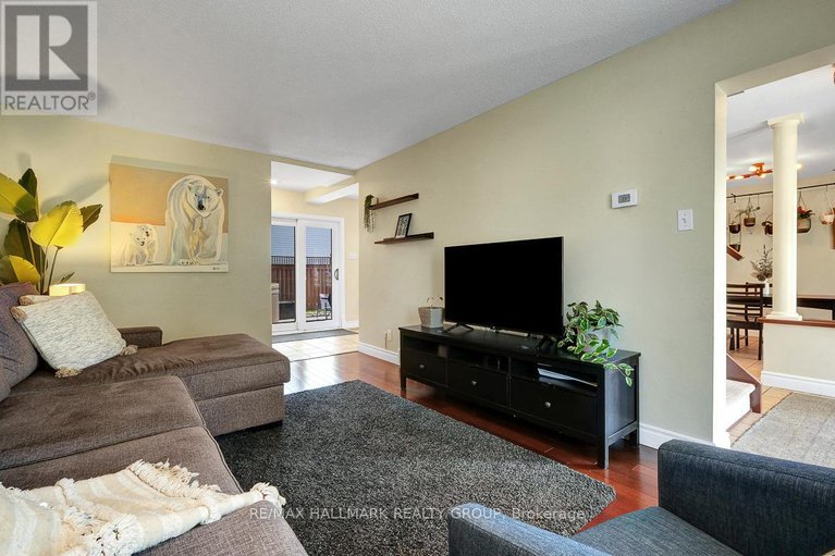 28915575/3243-southgate-road/south-keys/ottawa/ontario/K1V7Y2_4