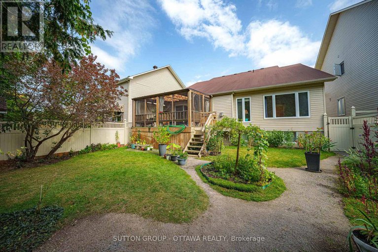 28892463/128-annapolis-circle/hunt-club/ottawa/ontario/K1V1Z3_41