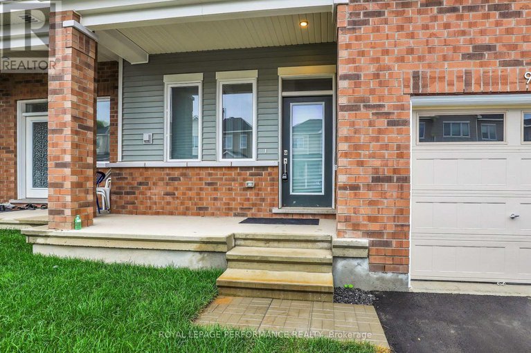 28900930/94-pizzicato-street/mer-bleuebradley-estatesanderson-park/ottawa/ontario/K1W0E1_4