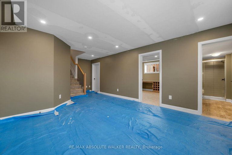 28495376/231-letang-street/town-of-rockland/clarence-rockland/ontario/K4K0K1_32