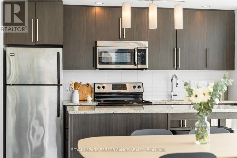 28820215/1504-238-besserer-street/sandy-hill/ottawa/ontario/K1N6B1_9