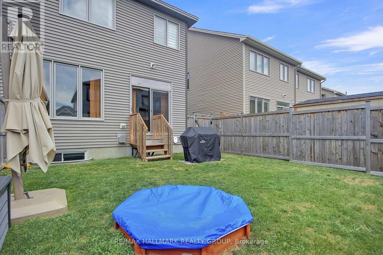 28807965/114-jardiniere-street/remainder-of-stittsville-area/ottawa/ontario/K2S2K2_47