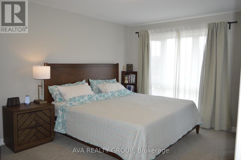 28866998/542-triangle-street/emerald-meadowstrailwest/ottawa/ontario/K2M0M5_20