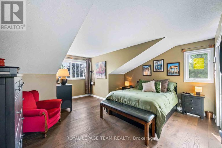 28853466/1271-collier-crescent/greely/ottawa/ontario/K4P1C1_23