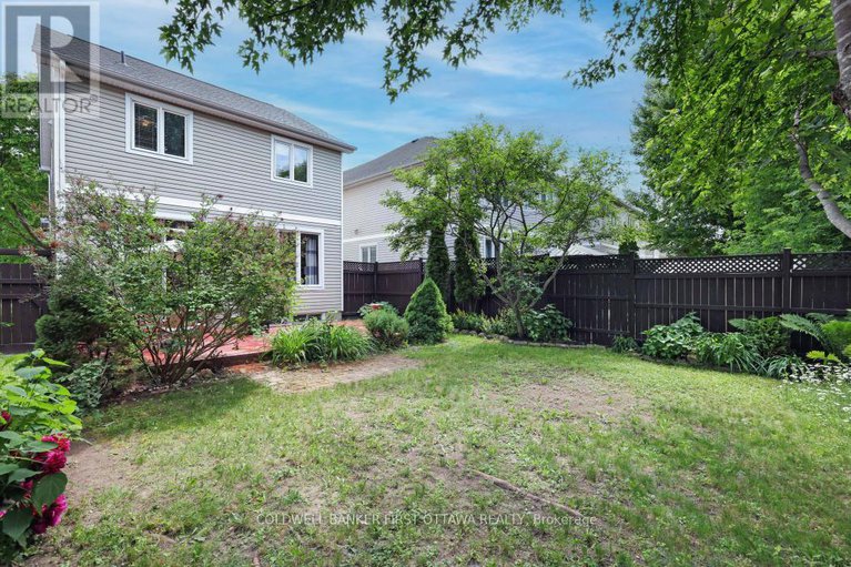 28505247/69-friendly-crescent/stittsville-south/ottawa/ontario/K2S2B6_28