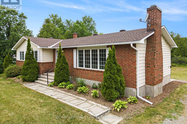 28532588/104-burns-drive/mcnabbraeside-twps/mcnabbraeside/ontario/K0A1G0_33