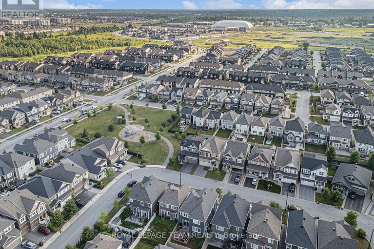 28629437/622-malahat-way/emerald-meadowstrailwest/ottawa/ontario/K2S1E7_32