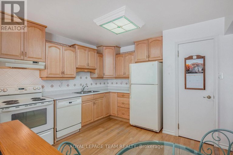 29021048/3d-harness-lane/bridlewood/ottawa/ontario/K2M1E1_14