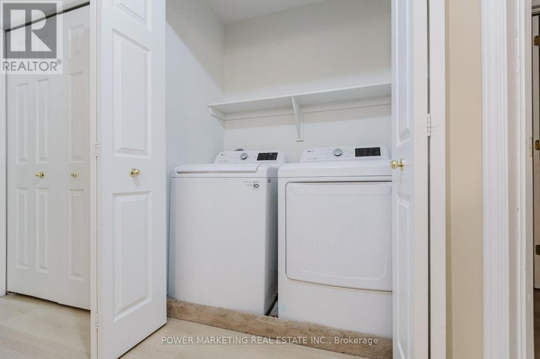 29074509/318-rustic-hills-crescent/springridgeeast-village/ottawa/ontario/K4A5A8_31