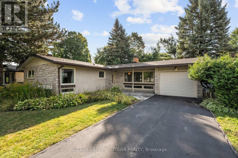 28827998/9-cleadon-drive/crystal-beach/ottawa/ontario/K2H5P5_1
