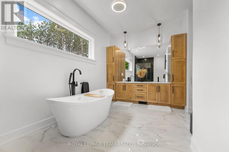 28475970/108-royal-troon-lane/dunrobin-shores/ottawa/ontario/K0A1T0_22