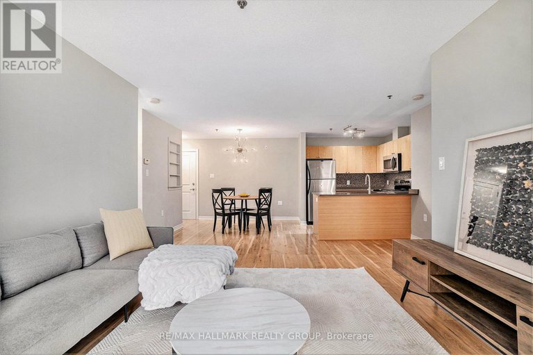 28427466/211-151-potts-private/notting-hillsummerside/ottawa/ontario/K4A0V7_9