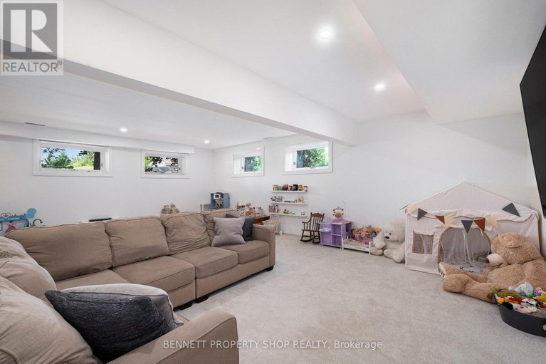 28495902/1074-mill-ridge-road/mcnabbraeside-twps/mcnabbraeside/ontario/K7S3G8_31