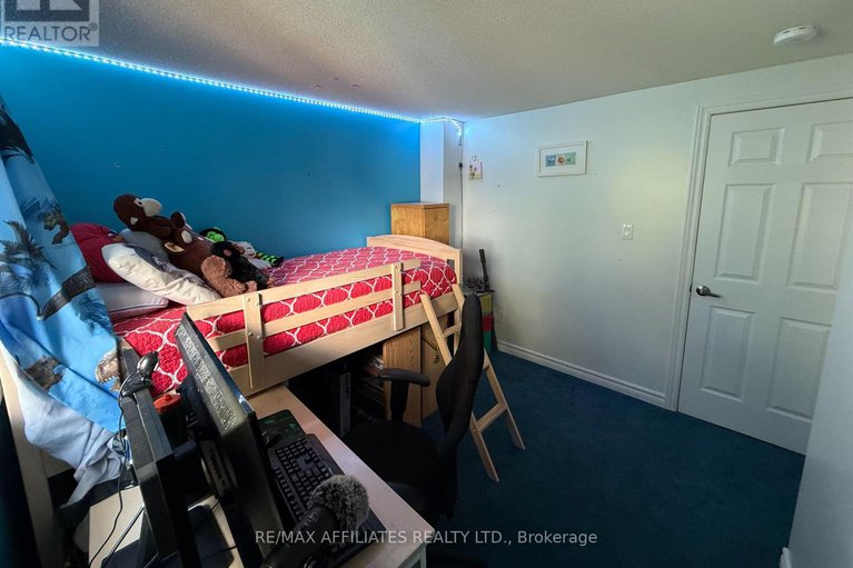 28764213/295-pintail-terrace/chatelaine-village/ottawa/ontario/K1E1Z9_20