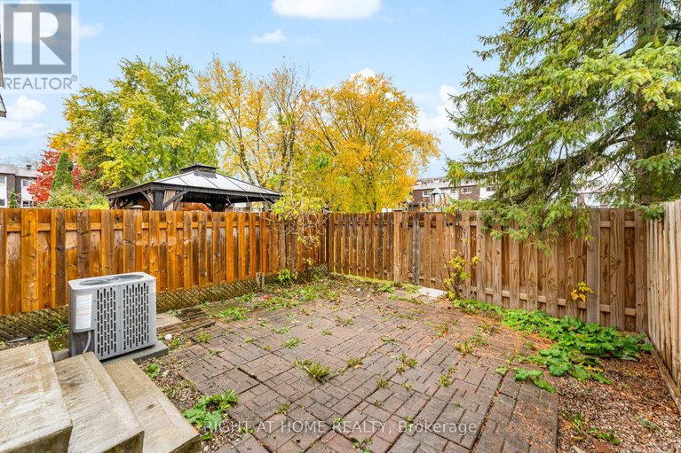 29056028/32-2296-orient-park-drive/blackburn-hamlet-south/ottawa/ontario/K1B4N6_36