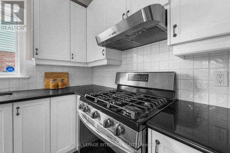 28586638/4463-shoreline-drive/riverside-southgloucester-glen/ottawa/ontario/K1V1R7_15