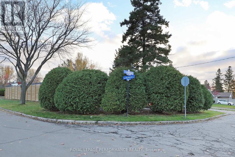 29123803/2320-nerta-street/hawthorne-meadows/ottawa/ontario/K1G1E5_45