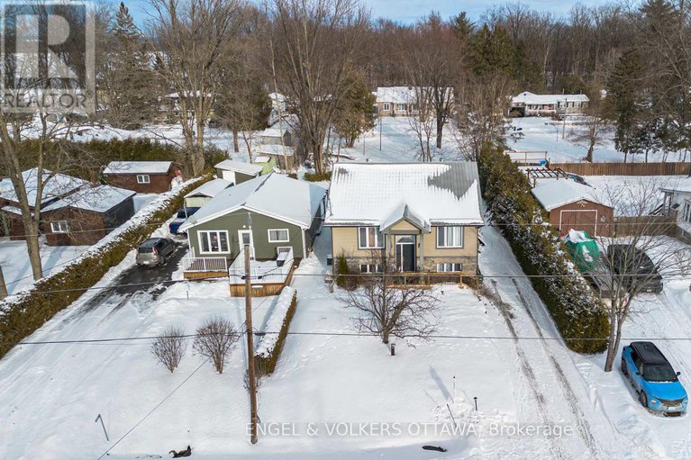 28485145/1095-morin-road/cumberland-estates/ottawa/ontario/K4C1A5_33