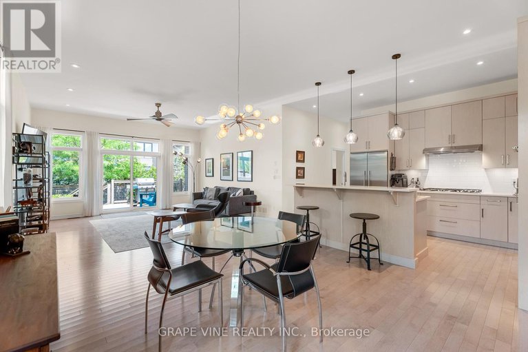 28623551/227-sunnyridge-crescent/emerald-meadowstrailwest/ottawa/ontario/K2M0H2_16