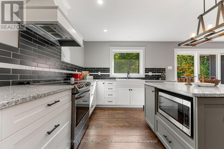 28918852/166-deerfield-drive/mcnabbraeside-twps/mcnabbraeside/ontario/K0A3L0_14