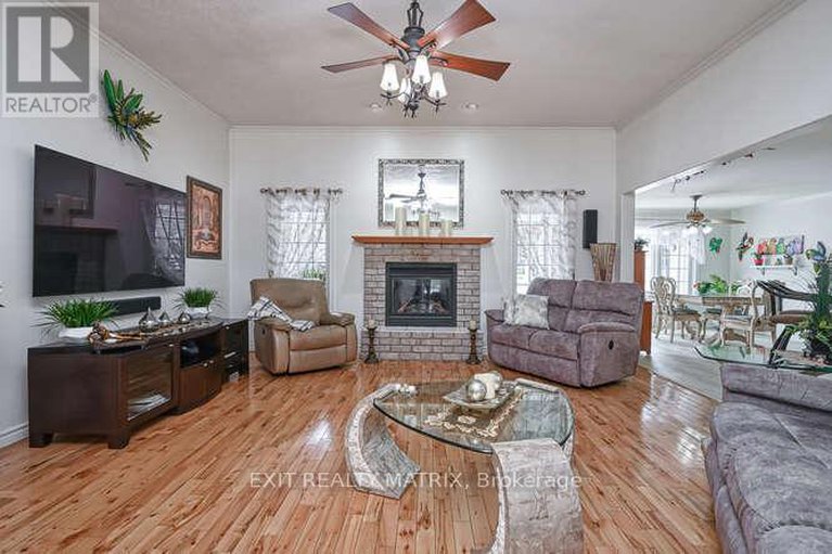 29252199/2573-mitchell-street/osgoode-twp-north-of-reg-rd-6/ottawa/ontario/K0A2P0_9