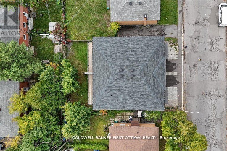 29638665/562-queen-mary-street/overbrookcastle-heights/ottawa/ontario/K1K1W1_42