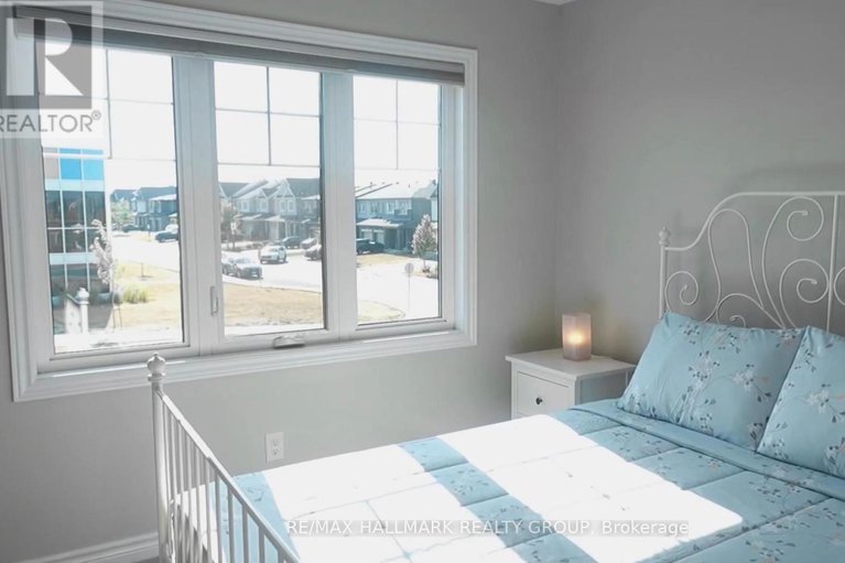 29292610/2534-river-mist-road/half-moon-bay/ottawa/ontario/K2C3H2_17