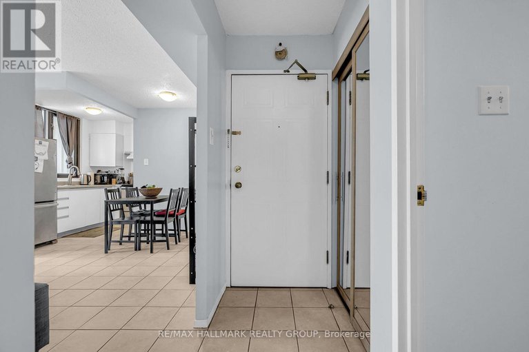 28552733/202-200-bay-street/ottawa-centre/ottawa/ontario/K1R7W8_2