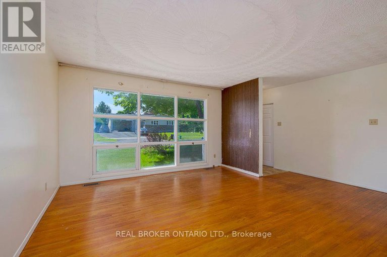 28389803/87-viewmount-drive/meadowlandscrestview/ottawa/ontario/K2G3B9_4