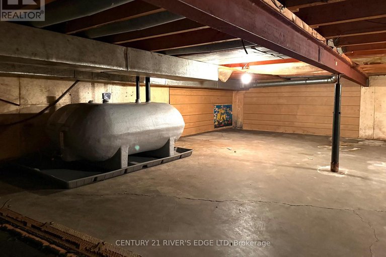 29085138/2527-needham-crescent/brookfield-gardens/ottawa/ontario/K1V6K1_38