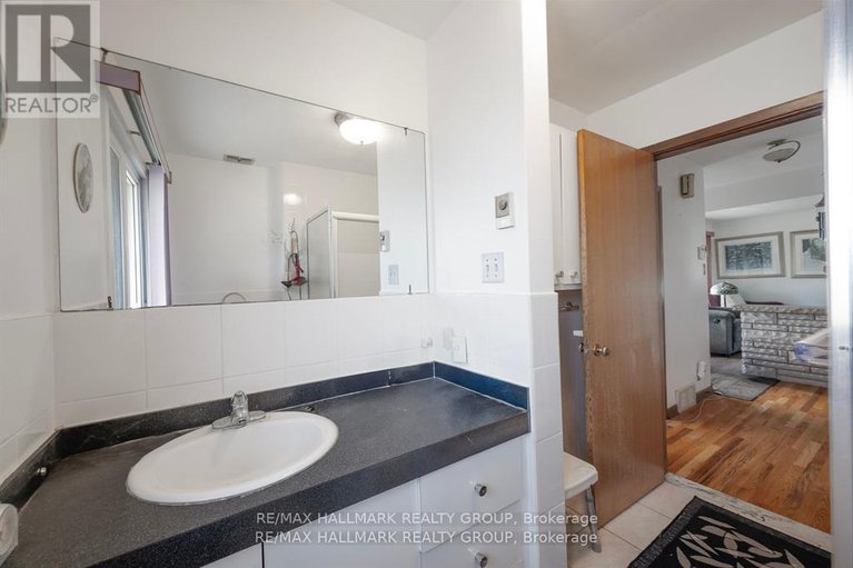 29562985/6050-old-richmond-road/south-of-fallowfield-road/ottawa/ontario/K0A2Z0_23