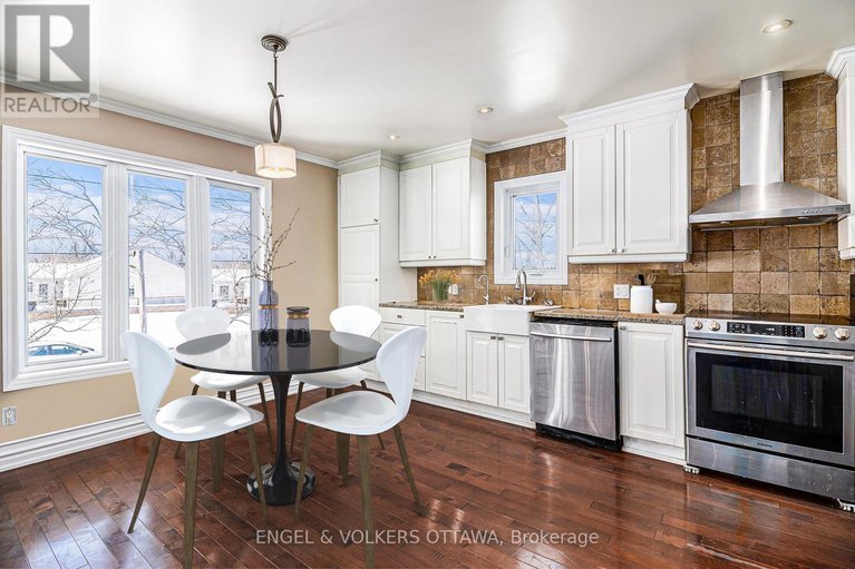 28485145/1095-morin-road/cumberland-estates/ottawa/ontario/K4C1A5_5