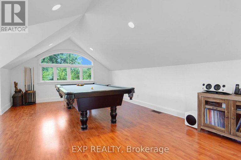 27934757/72-delong-drive/rothwell-heights/ottawa/ontario/K1J7E1_23