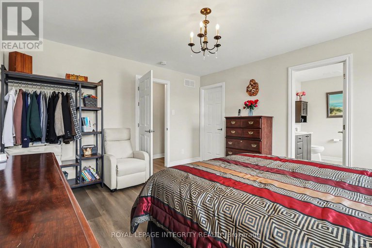 29390645/536-arum-terrace/avalon-west/ottawa/ontario/K4A1E6_17