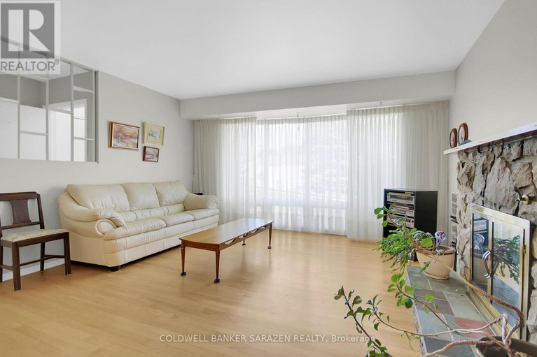 28626682/70-viewmount-drive/meadowlandscrestview/ottawa/ontario/K2G3C3_11