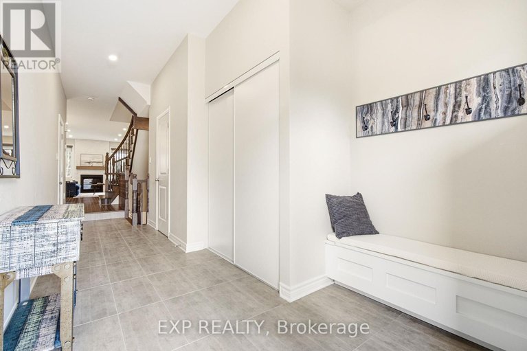 29564238/528-fawn-valley-private/blossom-parkkemp-parkfindlay-creek/ottawa/ontario/K1T0W5_2