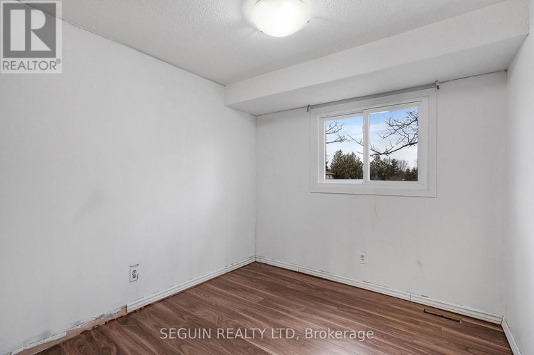 29101231/6138-brookside-lane/convent-glen-south/ottawa/ontario/K1C2K7_20